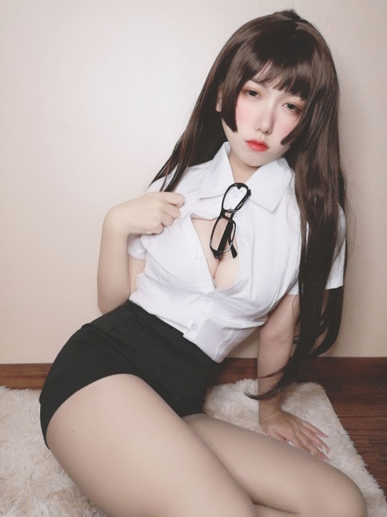 芋圆侑子 醉酒小秘书 3